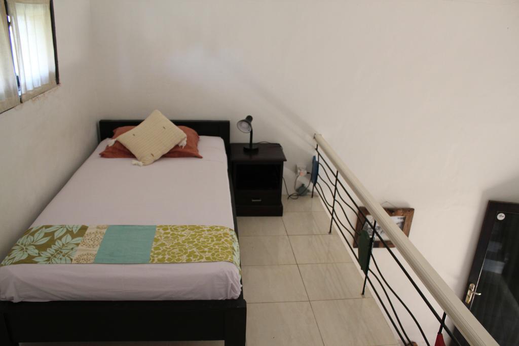 Berawa Beach Surfstay Canggu Exterior foto